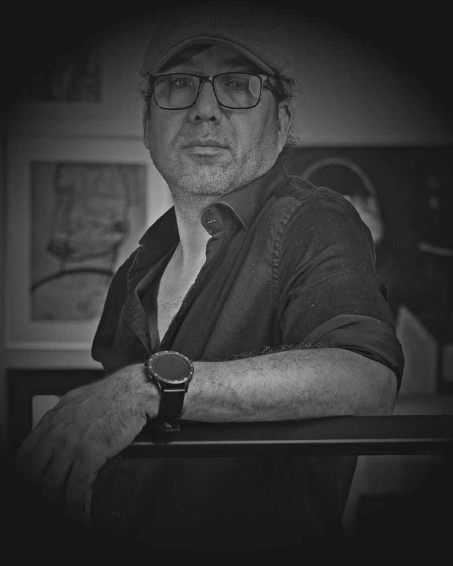 Tawfiq Chichani dans son atelier, Moncton